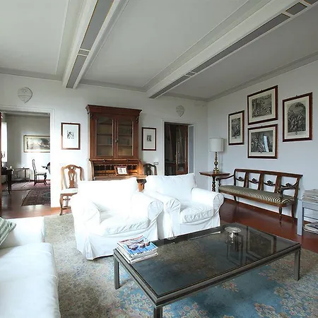 D'epoca Palazzo Fineschi Sergardi Bed & Breakfast *